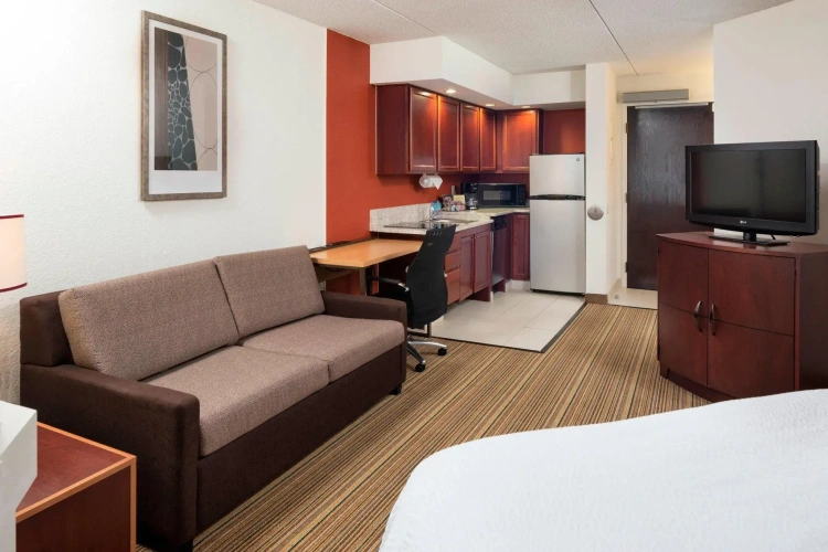 Deluxe Double Suite