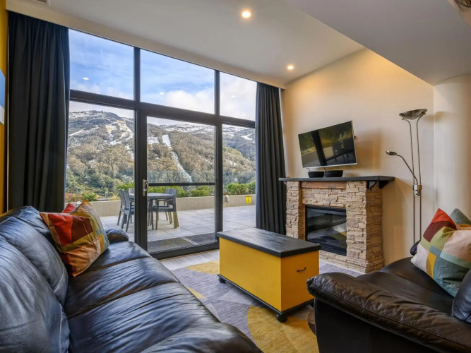 Lantern 2 bedroom Terrace with panoramic mountain view