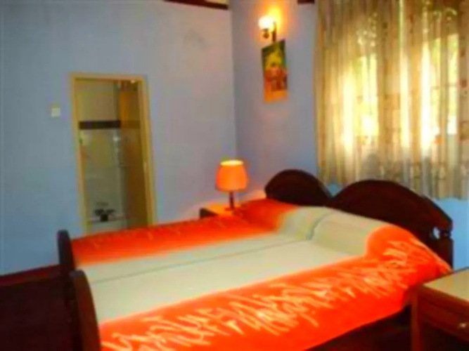 Holiday Nest Bed and Breakfast