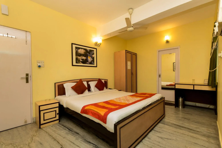 Alipore Guest House