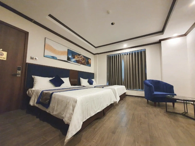 Standard Triple room