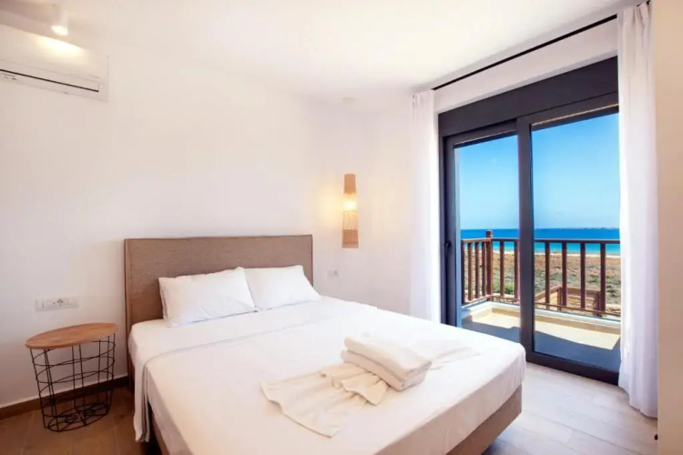 Cato Agro 5, Seafront Villa with Private Pool