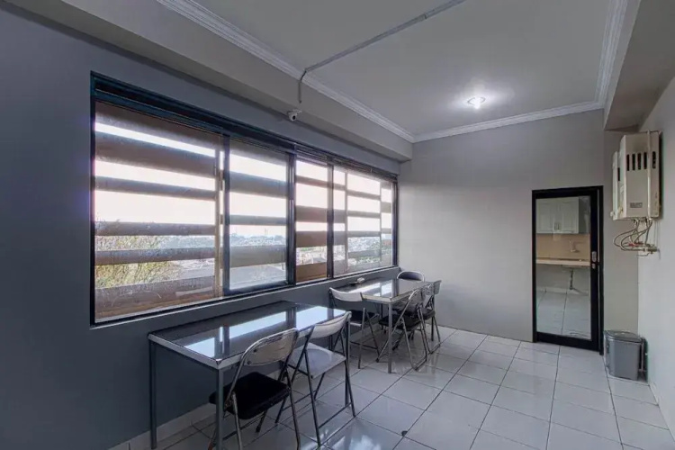 Alvin Residence