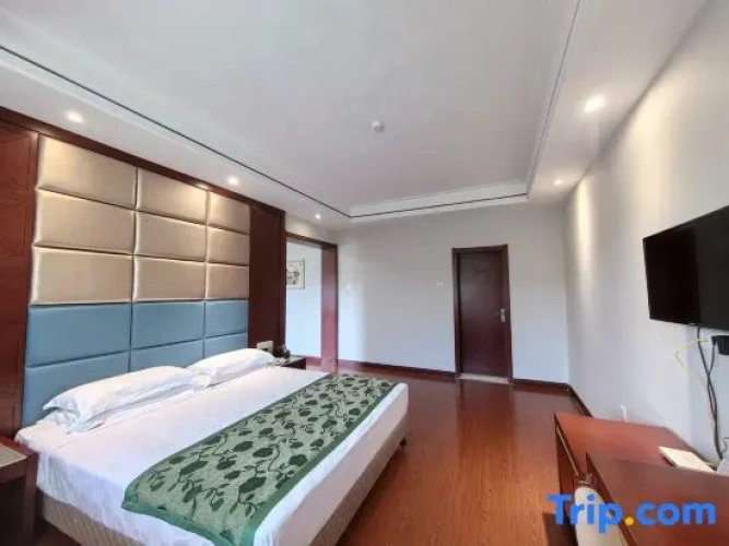 Double Suite with garden view