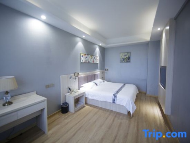 Deluxe Double Suite