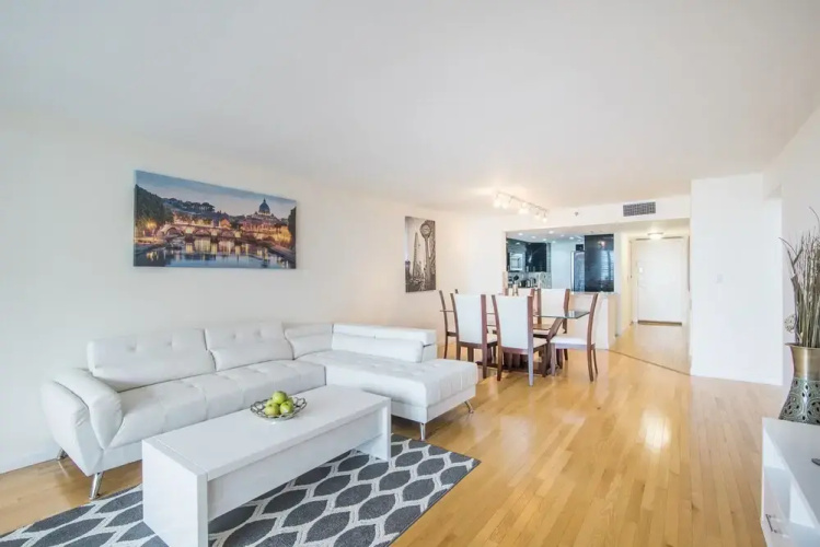 Glamorous 3 Bedroom with a View