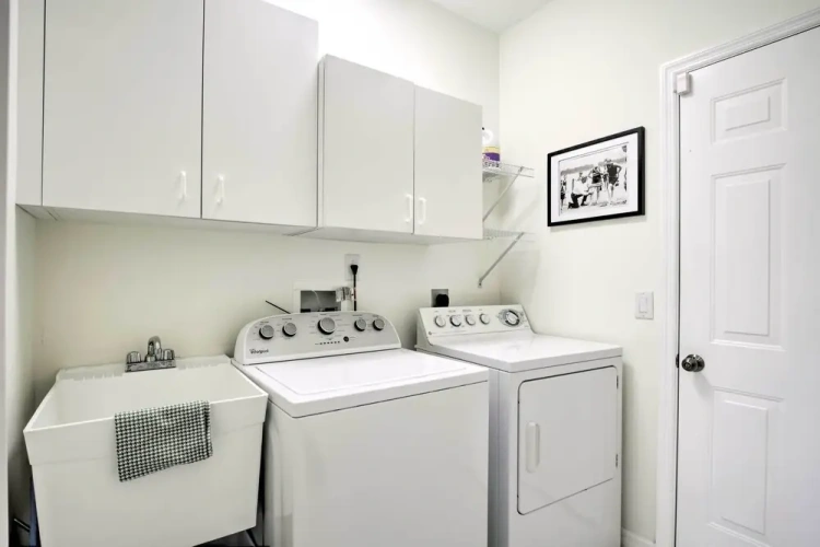 3 Bedrooms Cottage