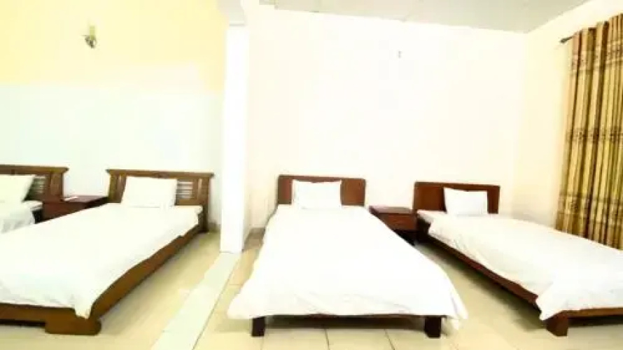Nha Khach 206