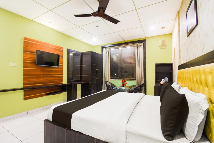 Classic Triple room