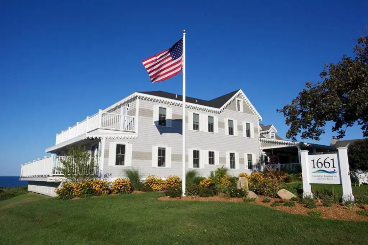 The 1661 Inn