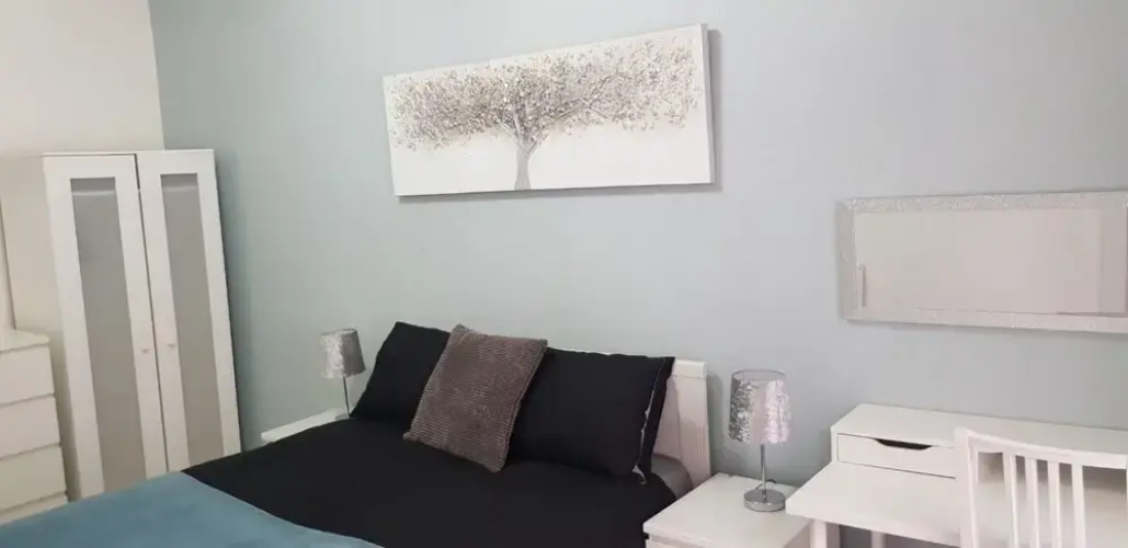 Impeccable 2-bed Apartment
