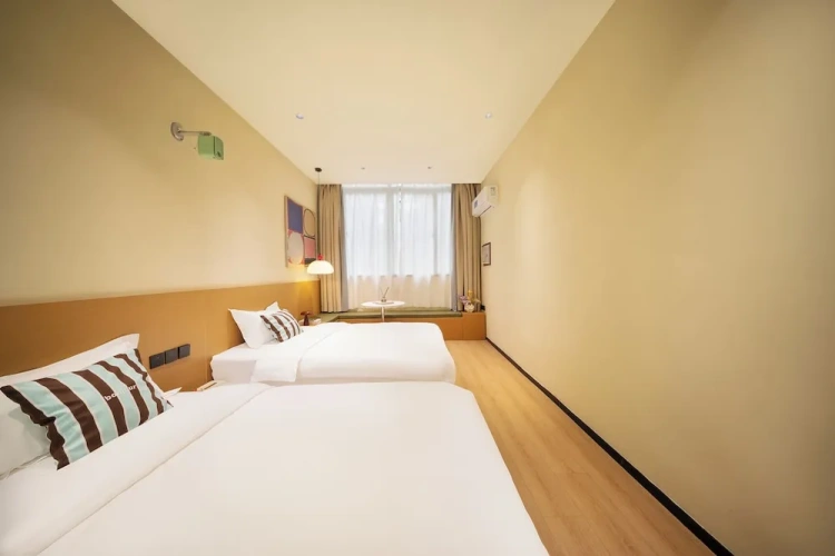 Standard Twin Family room