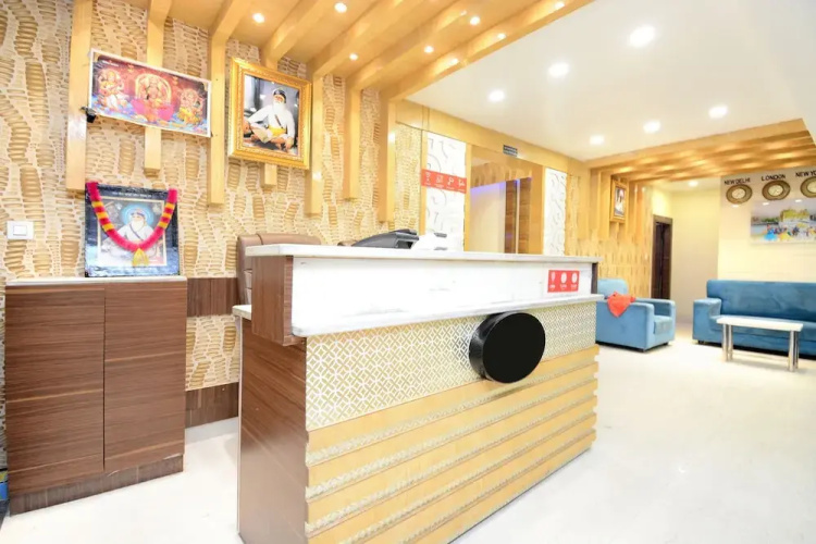 Collection O Hotel Platinum Inn And Suites