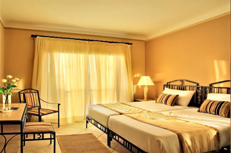 JAZ Neo Ivory Hotel