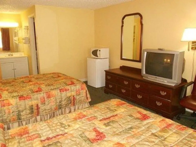 Economy Inn