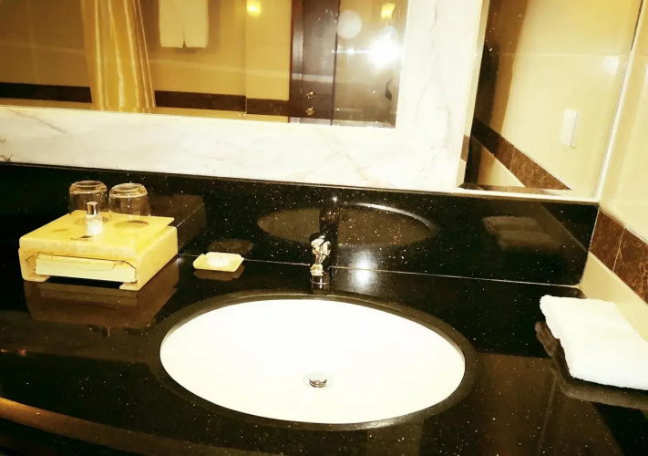 Guangzhou Jingyi Hotel