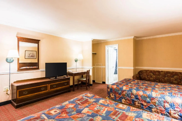 Rodeway Inn
