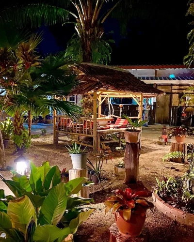 Bungalow with balcony