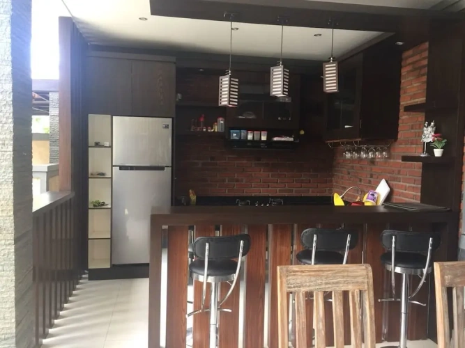 2 Bedrooms Villa