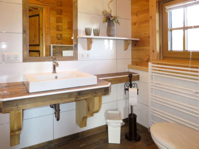 Aualm (FRT101)
