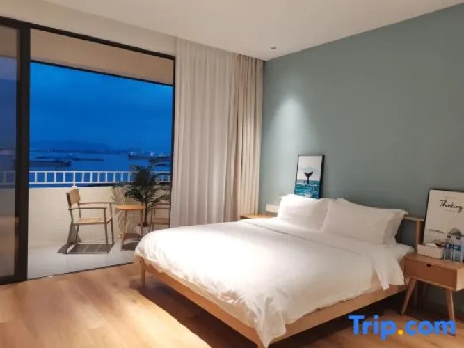 Standard Double room with river view