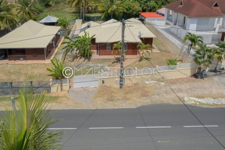 3 Bedrooms Cottage