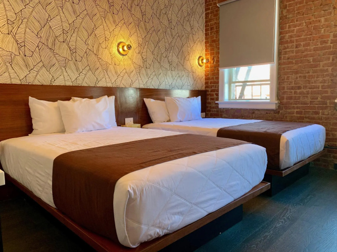 H Hotel