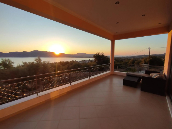 Villa Palairos