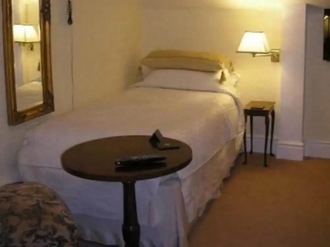 Bentley Tower Hotel