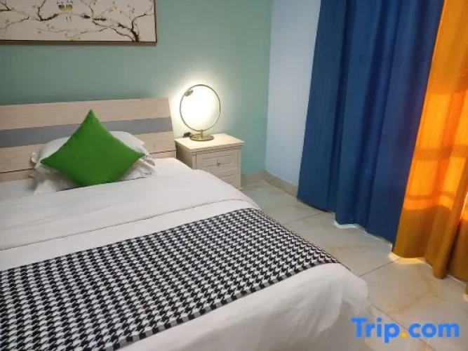 2 Bedrooms Triple Suite