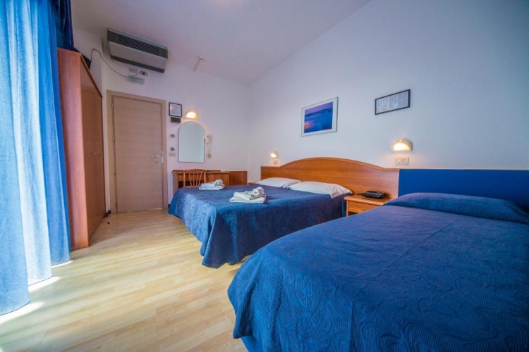 Comfort Quadruple room