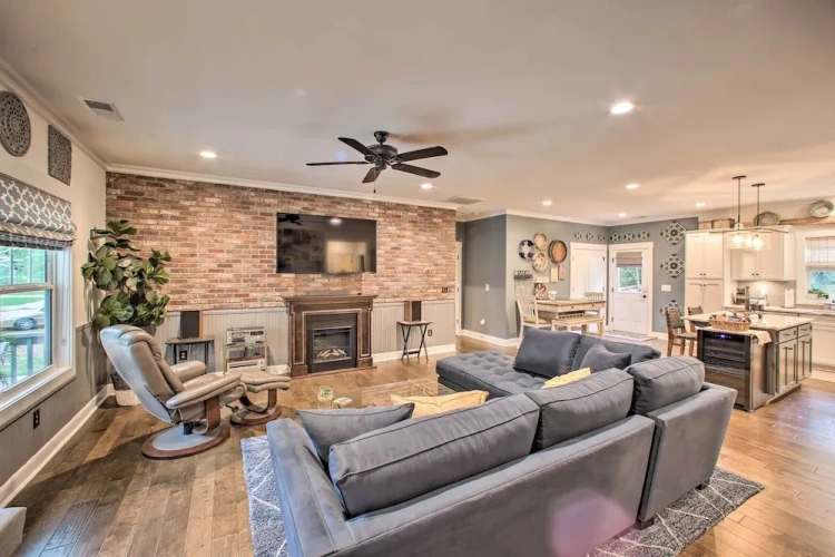 2 Bedrooms Cottage