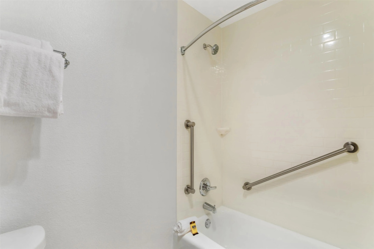 Best Western Plus Garden Court Inn photo 12