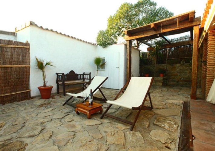 2 Bedrooms Cottage