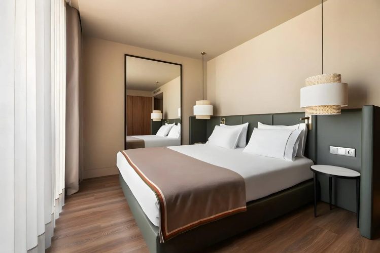 Dorma Essenzia Porto