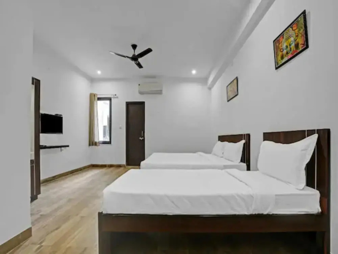 Fabhotel Dream Inn I