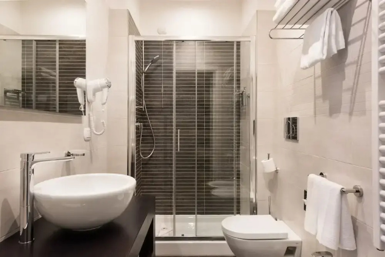 At 41 Luxury Suites & Rooms