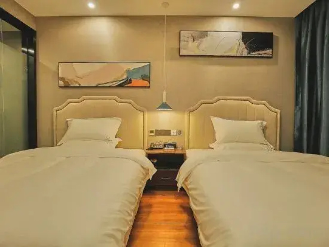 Dongyang E-sports Hotel