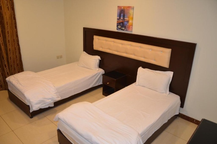 2 Bedrooms Apartment