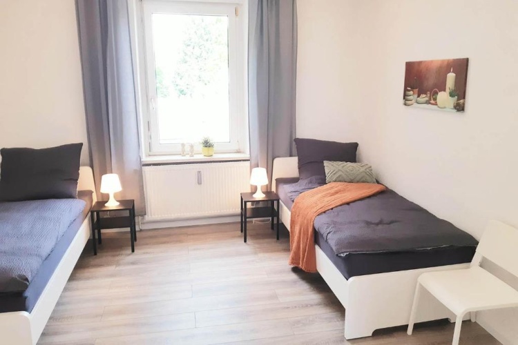 2 Bedrooms Apartment