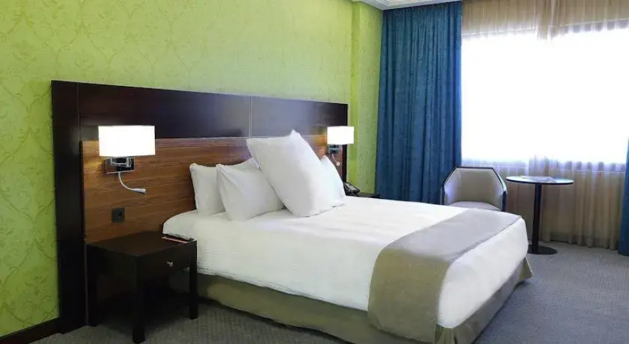 Corp Executive Hotel