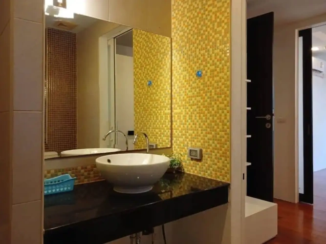 1 Bedroom Apartment with balcony