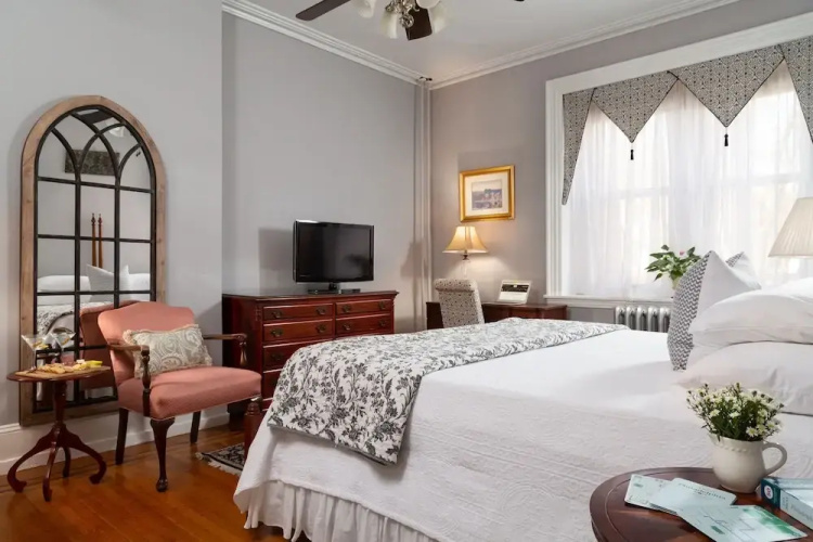 Cornerstone Bed and Breakfast