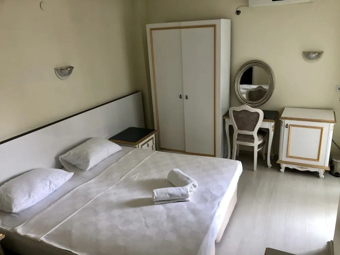 Economy room