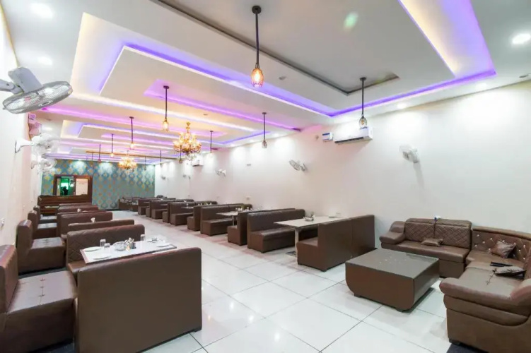 Hotel Amigo by OYO Rooms