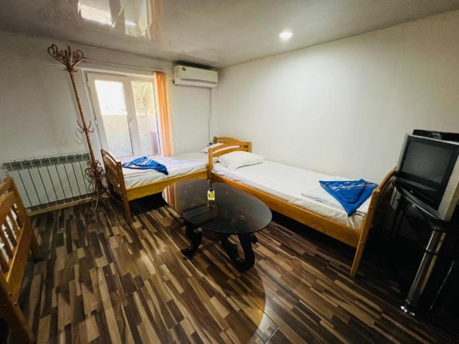 Classic Quadruple room