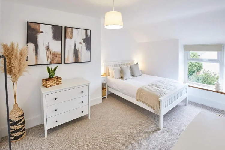 Host Stay Tally House