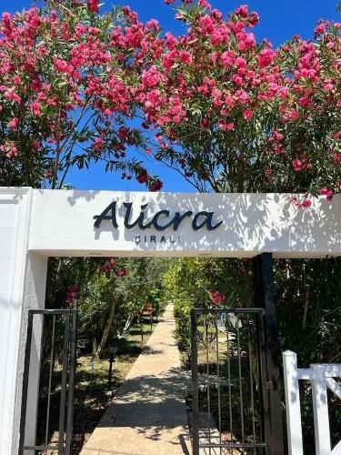 Alicra Hotel ÇıRalı - Çıralı
