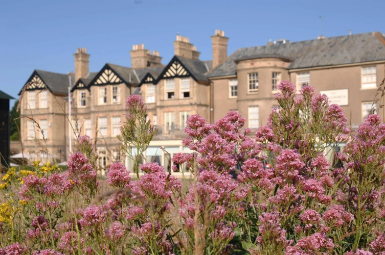 Wentworth Hotel