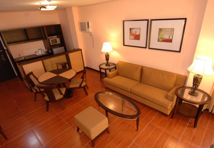 Planta Centro Bacolod Hotel & ResidencesOver view